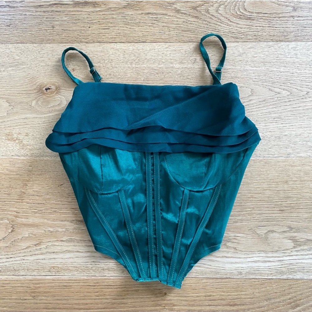 Boohoo Corset Top in Green